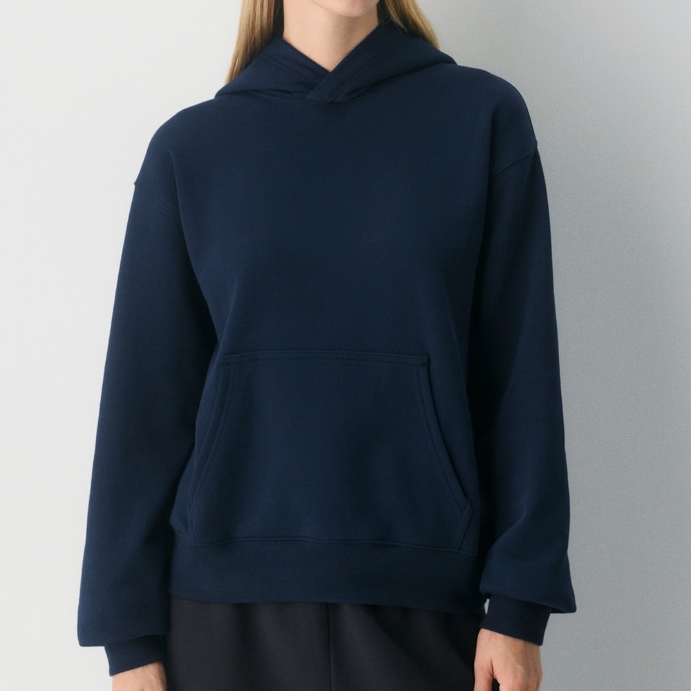 (BNWT) Aritzia The Group Zadie Hoodie Navy Blue